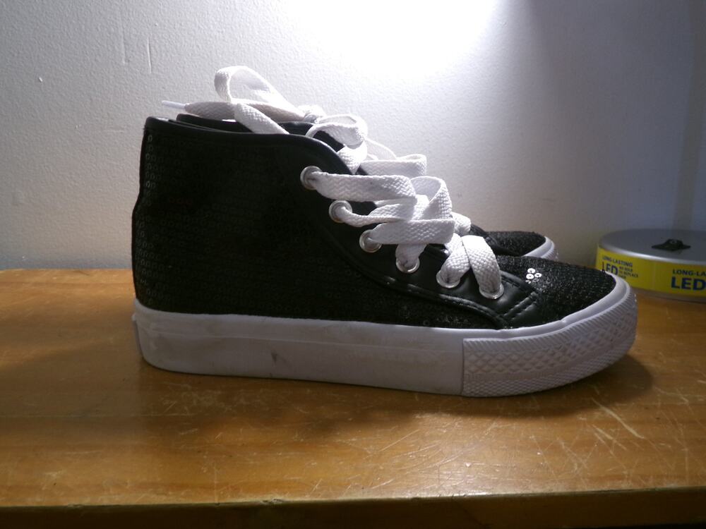 Dance Hip Hop Shoes Revolution Big Kid 4M Sequin Black Gently Used